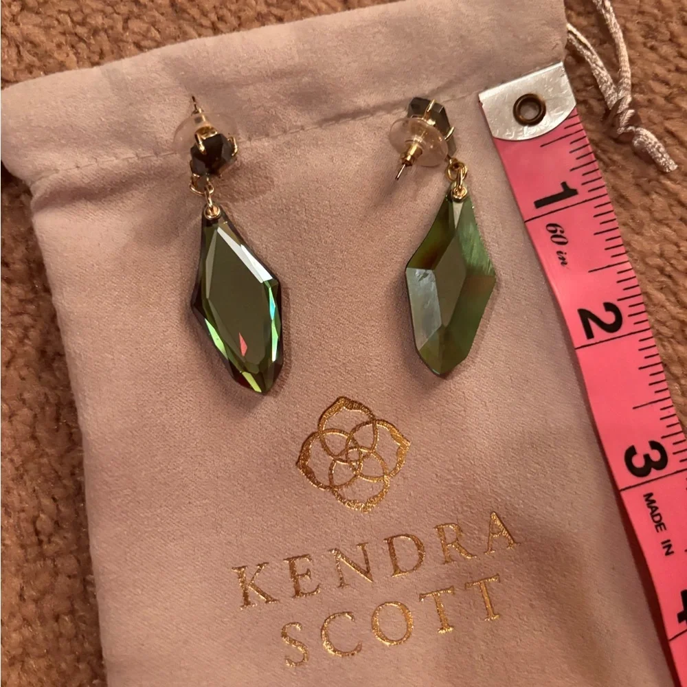 Kendra Scott Green & Gold Faceted Crystal Drop Earrings - Picture 5 of 5
